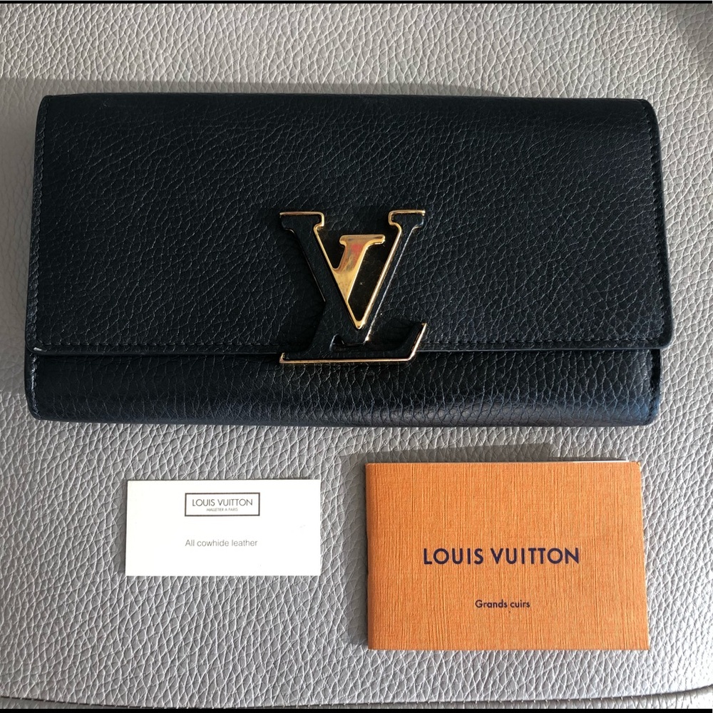 Black Louis Vuitton Cappucines Wallet